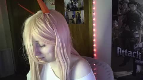 Snapshot of freythegemini chatting on 29, 10, 2025 FreyaTheGemini online show from 29, 10, 2025