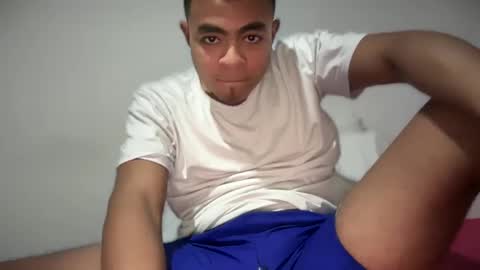 Snapshot of freyva_ chatting on 1, 2, 2025 freyva_ online show from 1, 2, 2025