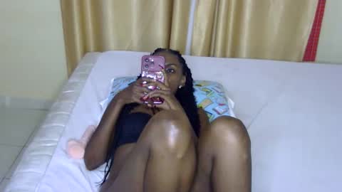 Snapshot of frianebony chatting on 24, 4, 2026 Frian online show from 24, 4, 2026