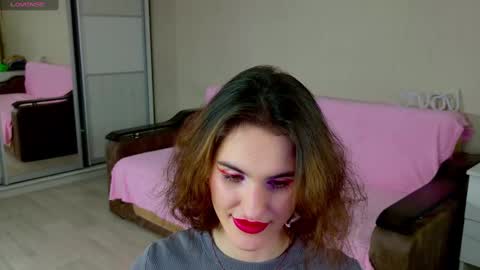 Snapshot of fridacure chatting on 4, 1, 2025 Frida online show from 4, 1, 2025