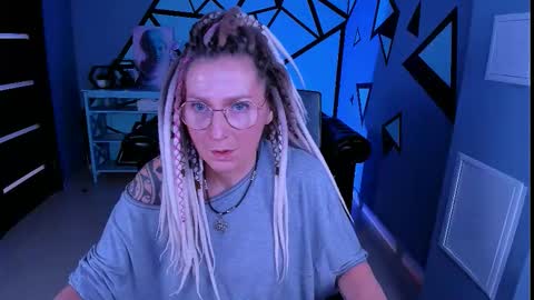 Frida Tander online show from 16, 2, 2026