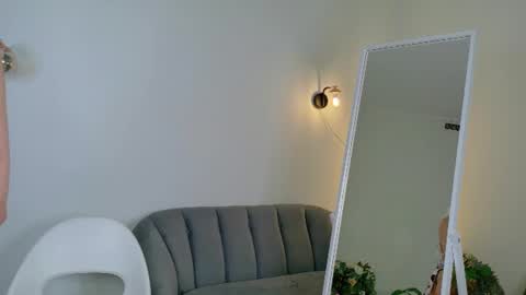 Snapshot of frie_moorr chatting on 13, 7, 2026 Frie online show from 13, 7, 2026