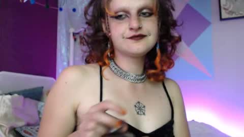 Snapshot of friskyflowers chatting on 24, 9, 2025 cherry online show from 24, 9, 2025