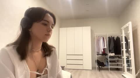 Emily online show from 1, 10, 2025
