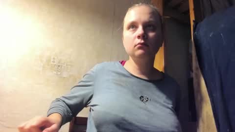 Snapshot of frumcake chatting on 6, 3, 2025 FrumCake online show from 6, 3, 2025