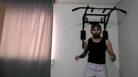 Snapshot of ftmen chatting on 28, 2, 2025 Jestevan online show from 28, 2, 2025