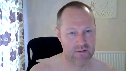 Snapshot of fuck_buddy_uk chatting on 29, 5, 2026 Fuck Buddy UK online show from 29, 5, 2026