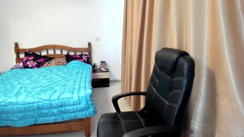 Angelique online show from 6, 2, 2025