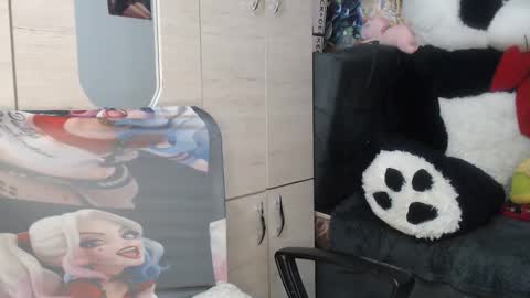 Mia and Gary  online show from 9, 1, 2026