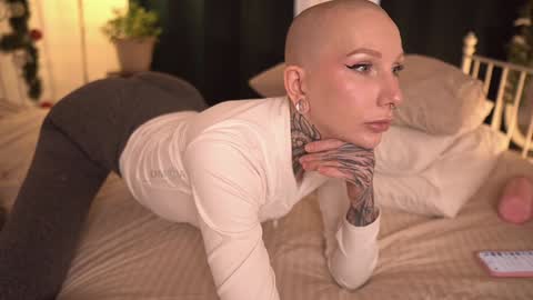 Eva         all my links   online show from 25, 1, 2025