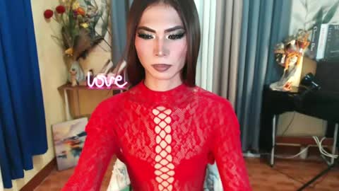 Snapshot of fuckingtransangel chatting on 7, 7, 2026 ANGELICA FOX online show from 7, 7, 2026