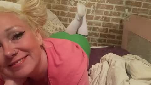 Snapshot of fuckmeharderdaddy371558 chatting on 1, 6, 2026 fuckmeharderdaddy371558 online show from 1, 6, 2026