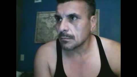 fuego1ento22 online show from 5, 10, 2025