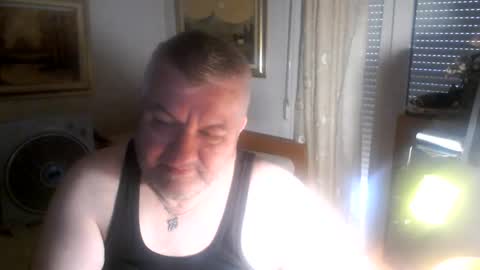 Snapshot of fukingcrazy chatting on 9, 6, 2026 fukingcrazy online show from 9, 6, 2026