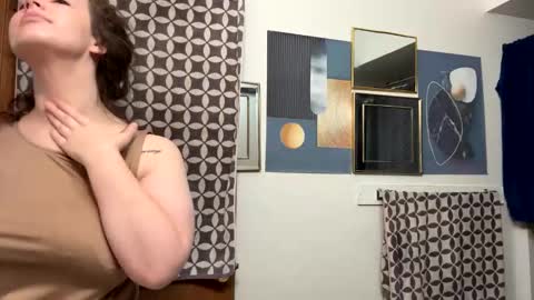 Linnys Palace online show from 13, 10, 2025