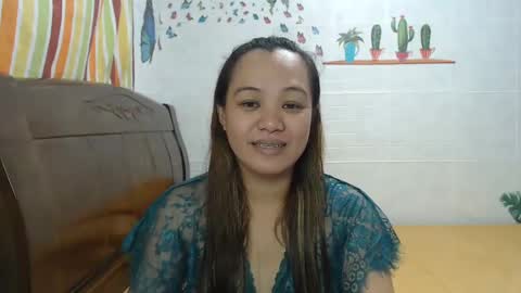 Snapshot of funluvnpinay4u chatting on 20, 12, 2024 MAE online show from 20, 12, 2024