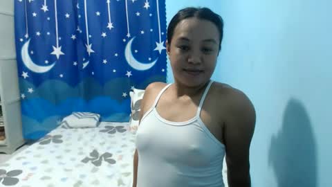Snapshot of funluvnpinay4u chatting on 23, 4, 2026 MAE online show from 23, 4, 2026