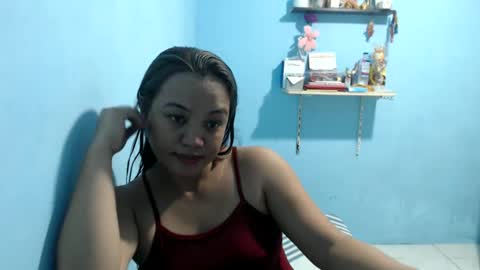 Snapshot of funluvnpinay4u chatting on 18, 5, 2026 MAE online show from 18, 5, 2026