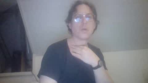 Snapshot of funneltunnel chatting on 18, 1, 2026 funneltunnel online show from 18, 1, 2026