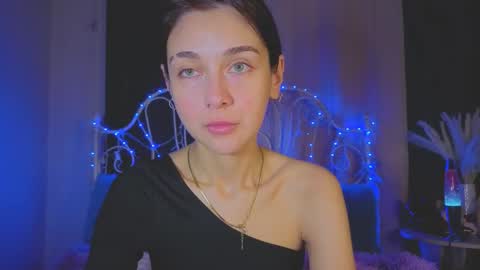 Tiffany online show from 17, 9, 2025