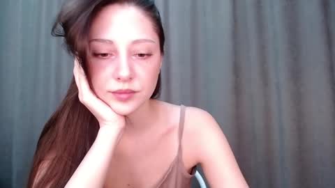 Snapshot of funnybunny3579 chatting on 16, 1, 2025 JENNY online show from 16, 1, 2025