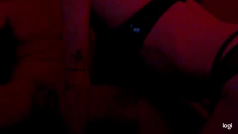 Snapshot of funnycouple8283 chatting on 4, 1, 2025 Funtimescouple online show from 4, 1, 2025