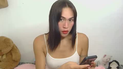 LIL LEE online show from 25, 2, 2026