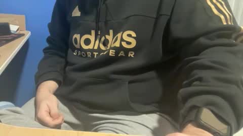 Snapshot of fuzitzu2 chatting on 19, 1, 2026 fuzitzu2 online show from 19, 1, 2026