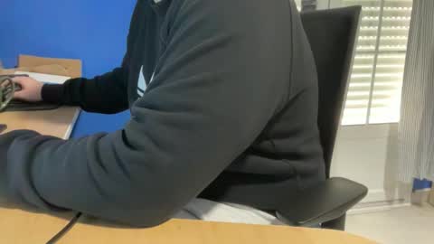 Snapshot of fuzitzu2 chatting on 26, 3, 2026 fuzitzu2 online show from 26, 3, 2026