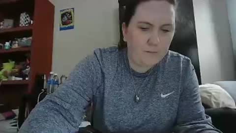 fuzzypeaches87 online show from 12, 1, 2026