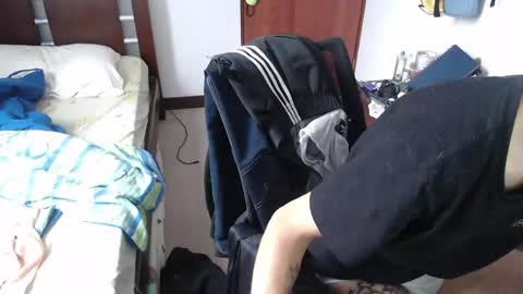 Snapshot of fvckhorneyguy chatting on 25, 5, 2026 andrew online show from 25, 5, 2026