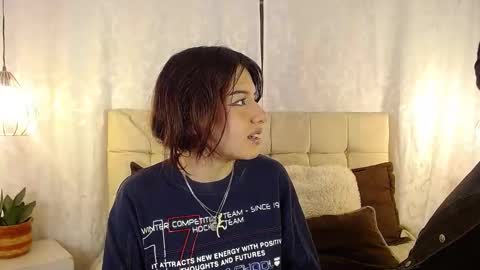 Snapshot of fyreandfox_ chatting on 12, 3, 2025 FIRE AND FOX online show from 12, 3, 2025