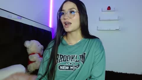 Victoria online show from 4, 3, 2025