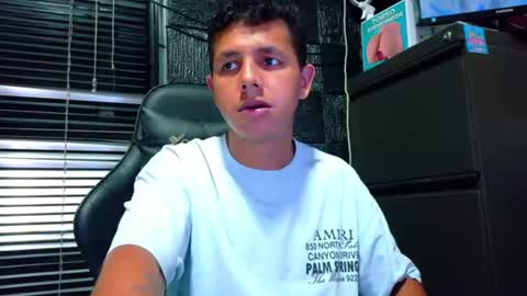 Snapshot of g_lincoln chatting on 23, 6, 2026 g_lincoln online show from 23, 6, 2026