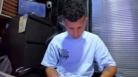 Snapshot of g_lincoln chatting on 2, 7, 2026 g_lincoln online show from 2, 7, 2026
