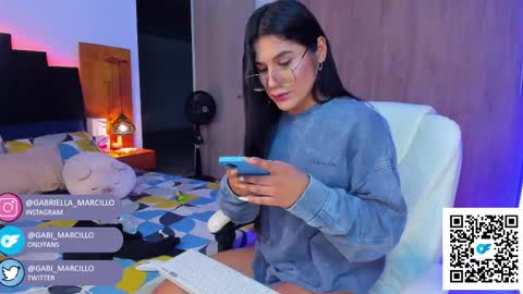 Gabriella Marcillo online show from 25, 2, 2025