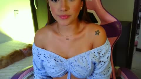 Snapshot of gabi_xi chatting on 17, 1, 2025 Gabi online show from 17, 1, 2025