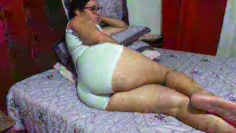 Snapshot of gabibrasil chatting on 15, 10, 2025 gaby layla online show from 15, 10, 2025