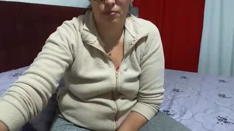 Snapshot of gabibrasil chatting on 16, 10, 2025 gaby layla online show from 16, 10, 2025