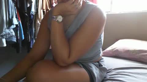 Snapshot of gabibrasil chatting on 6, 3, 2026 gaby layla online show from 6, 3, 2026