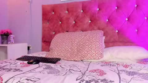 Snapshot of gabihills chatting on 30, 4, 2026 GABRIELA online show from 30, 4, 2026