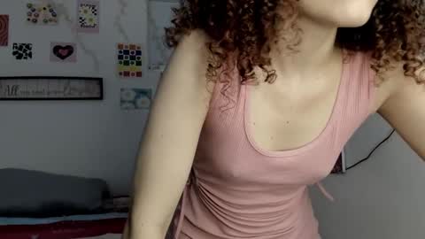 Snapshot of gabriela_duarte chatting on 1, 10, 2025 Gabi online show from 1, 10, 2025