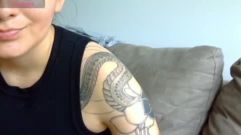 Snapshot of gabriela_miller_2 chatting on 2, 1, 2025 Gabriela Miller online show from 2, 1, 2025