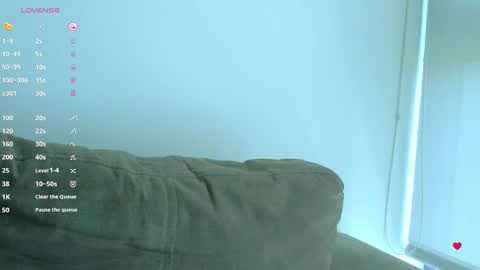 Snapshot of gabriela_miller_2 chatting on 8, 1, 2025 Gabriela Miller online show from 8, 1, 2025