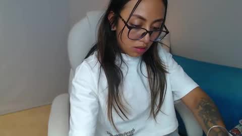 Snapshot of gabriela_morales01 chatting on 10, 2, 2025 . online show from 10, 2, 2025