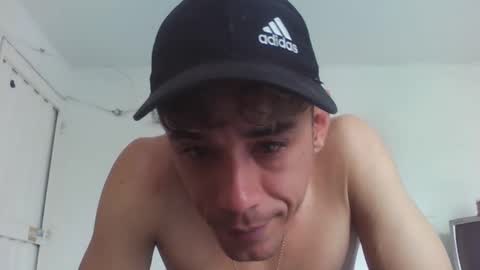 Snapshot of gabrielkhl chatting on 1, 3, 2025 gabrielkhl online show from 1, 3, 2025