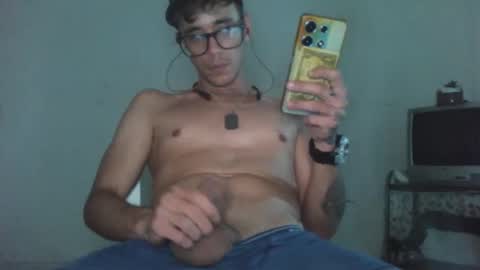Snapshot of gabrielkhl chatting on 2, 3, 2025 gabrielkhl online show from 2, 3, 2025