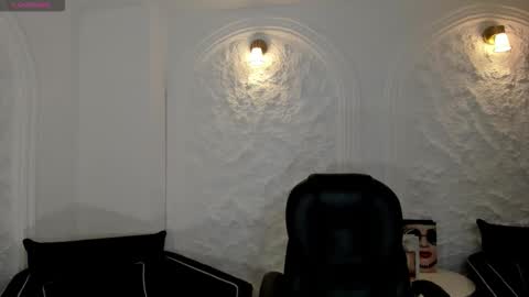 Snapshot of gabriellalee_ chatting on 17, 10, 2025 Gabriella Lee online show from 17, 10, 2025