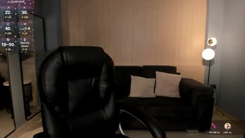 Snapshot of gabriellalee_ chatting on 28, 10, 2025 Gabriella Lee online show from 28, 10, 2025