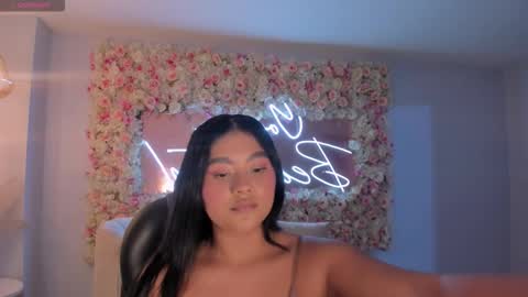 Snapshot of gabriellalee_ chatting on 19, 11, 2025 Gabriella Lee online show from 19, 11, 2025